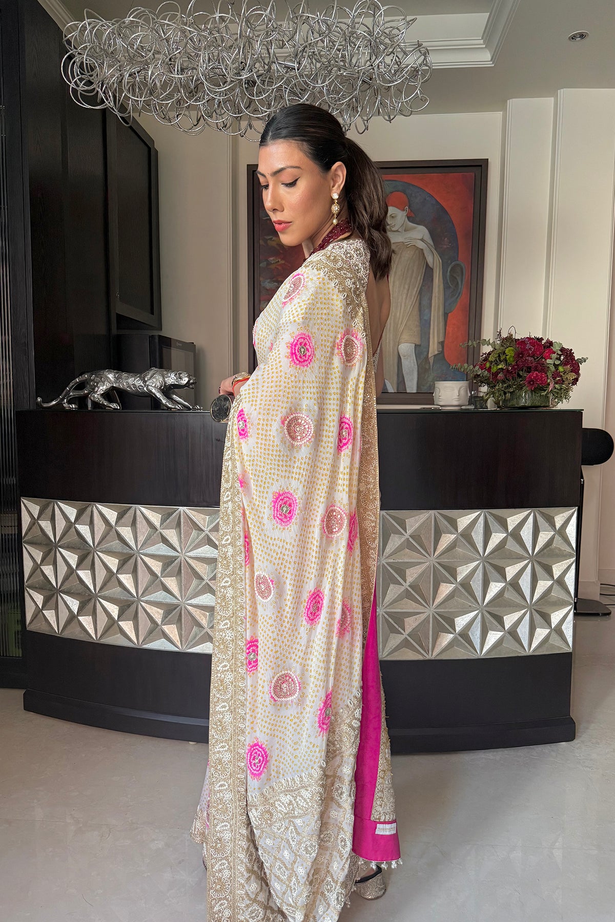 Diviya Kapoor In Ivory Pink Saree Set with Circle Bandhani Motifs