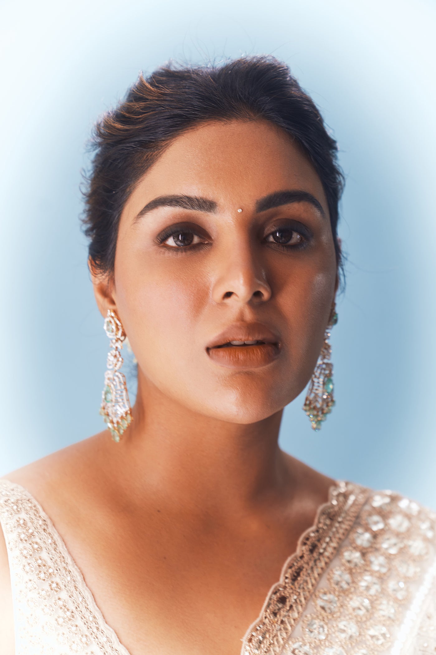 IVORY PINK OMBRE GEORGETTE CHIKANKARI SAREE SET