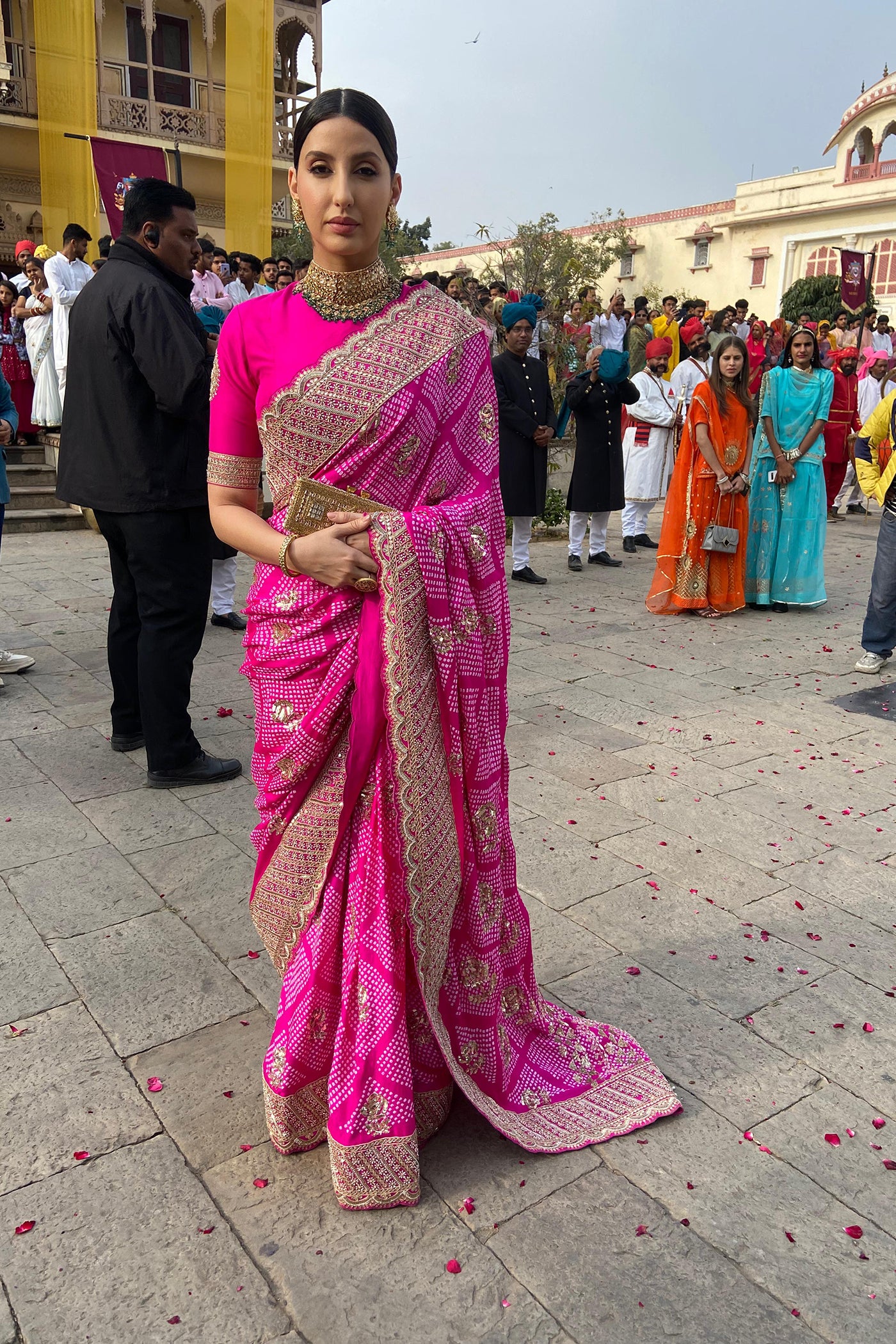 FUSCHIA PINK GAJJI SILK BANDHANI SAREE SET