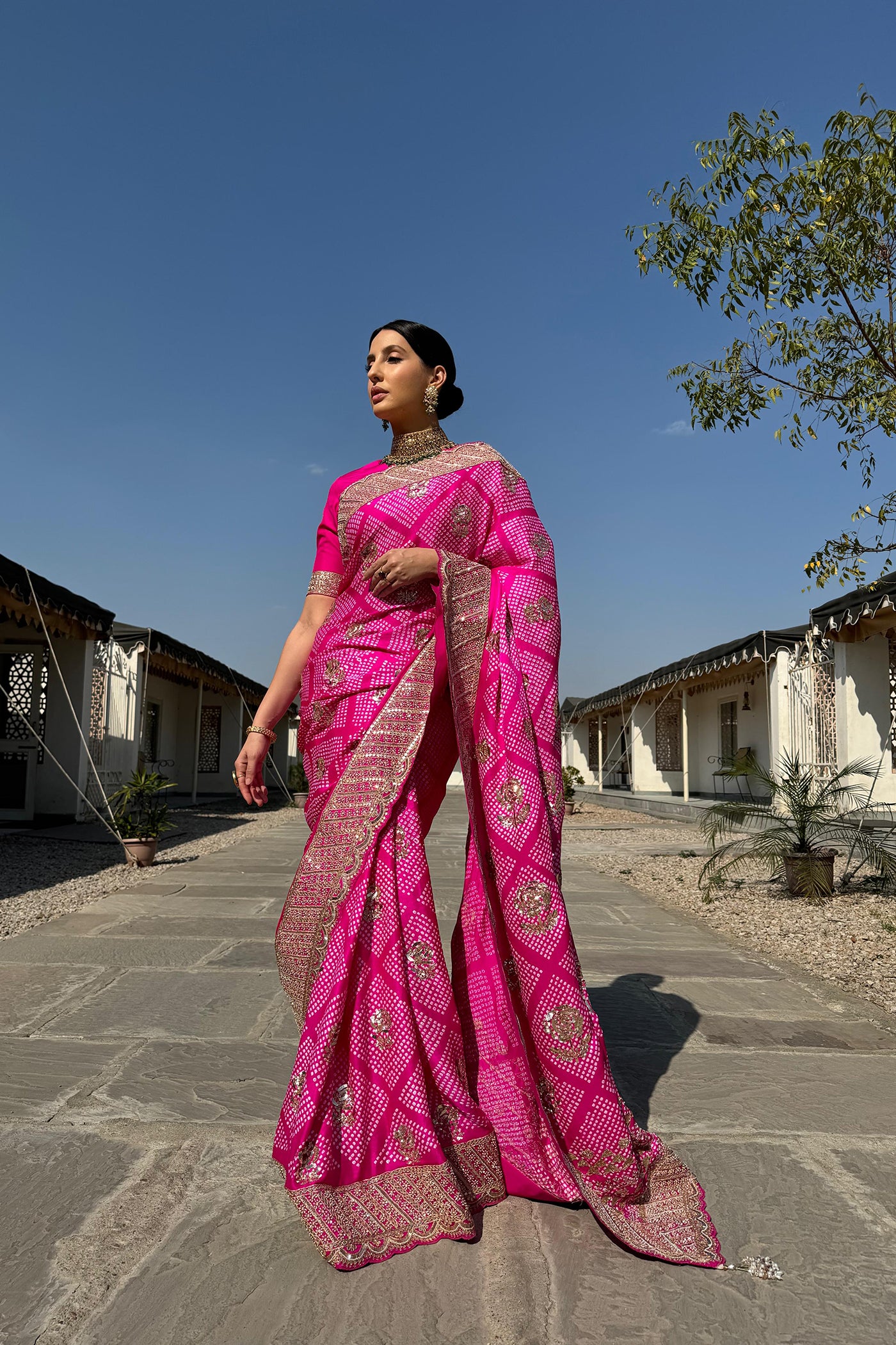 FUSCHIA PINK GAJJI SILK BANDHANI SAREE SET