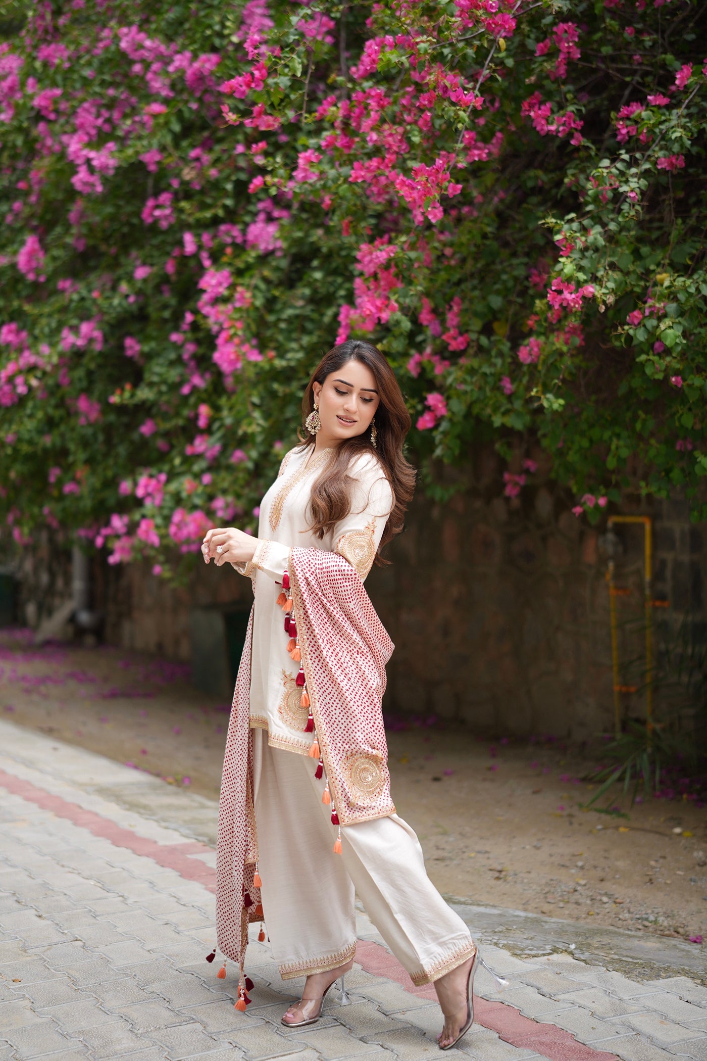 NIKITA VASDEV IN Ivory Kurta Set