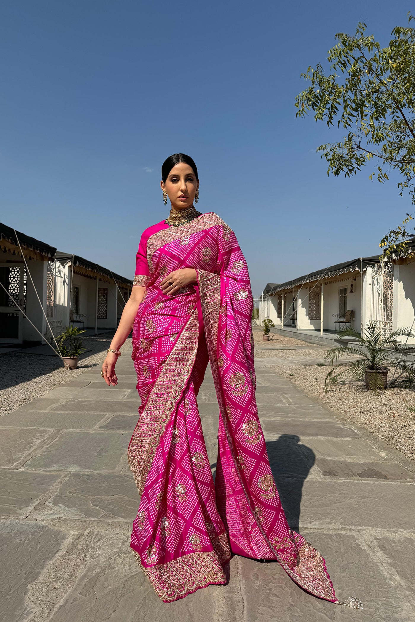 FUSCHIA PINK GAJJI SILK BANDHANI SAREE SET
