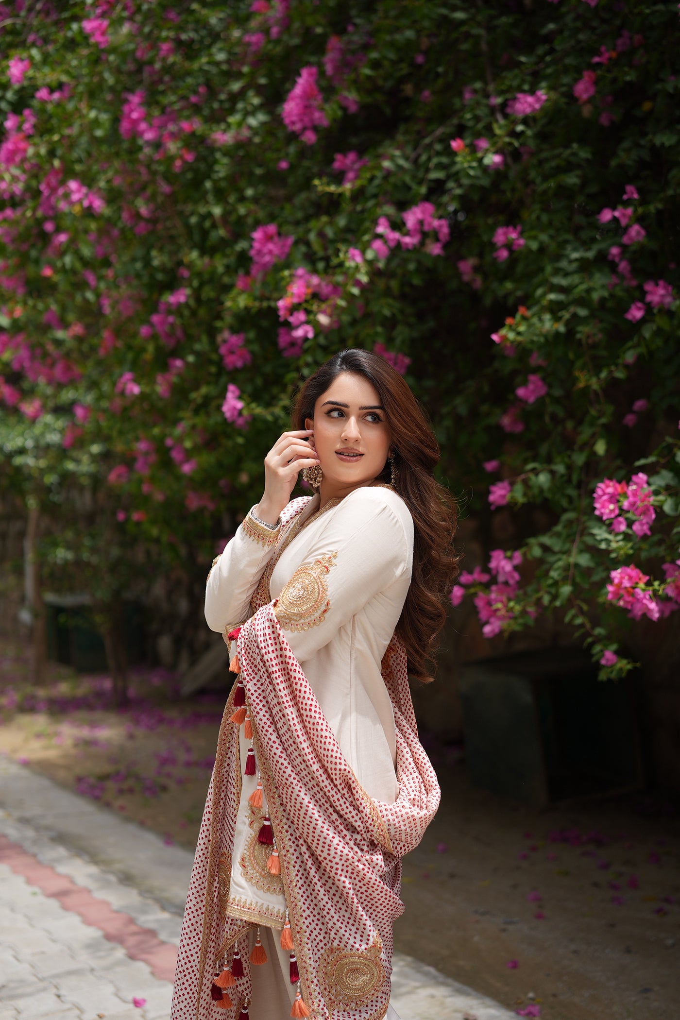 NIKITA VASDEV IN Ivory Kurta Set