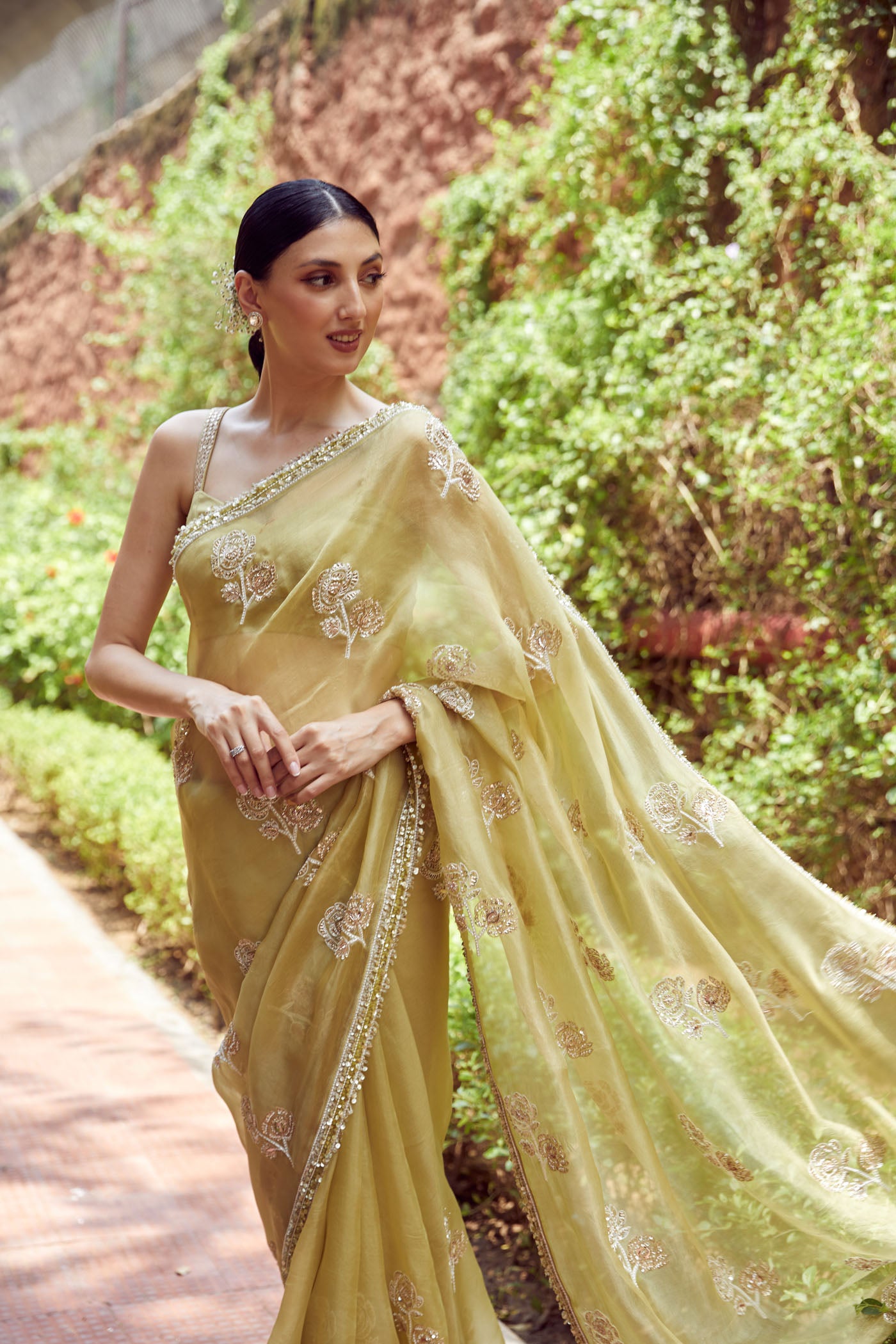 pista green organza saree