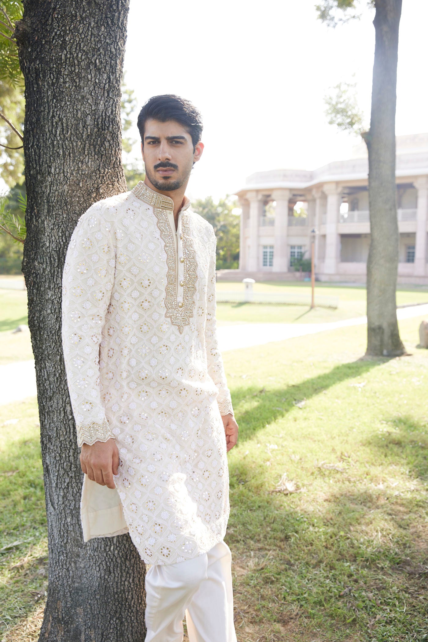 Ivory Embroidered chikankari Kurta Set
