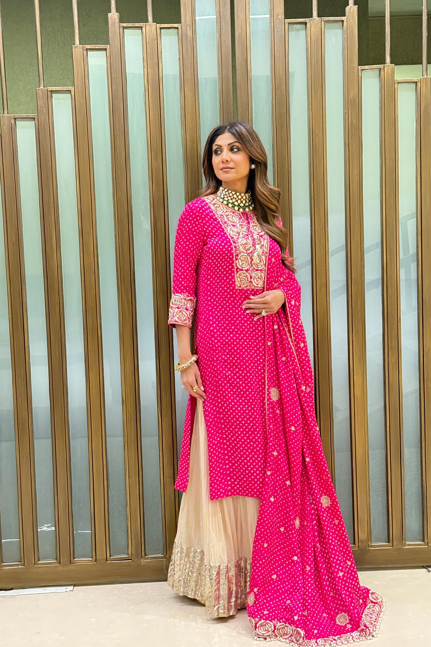 PINK BANDHANI GAJJI SILK ROSE WORK HEAVY YOKE KURTA SET