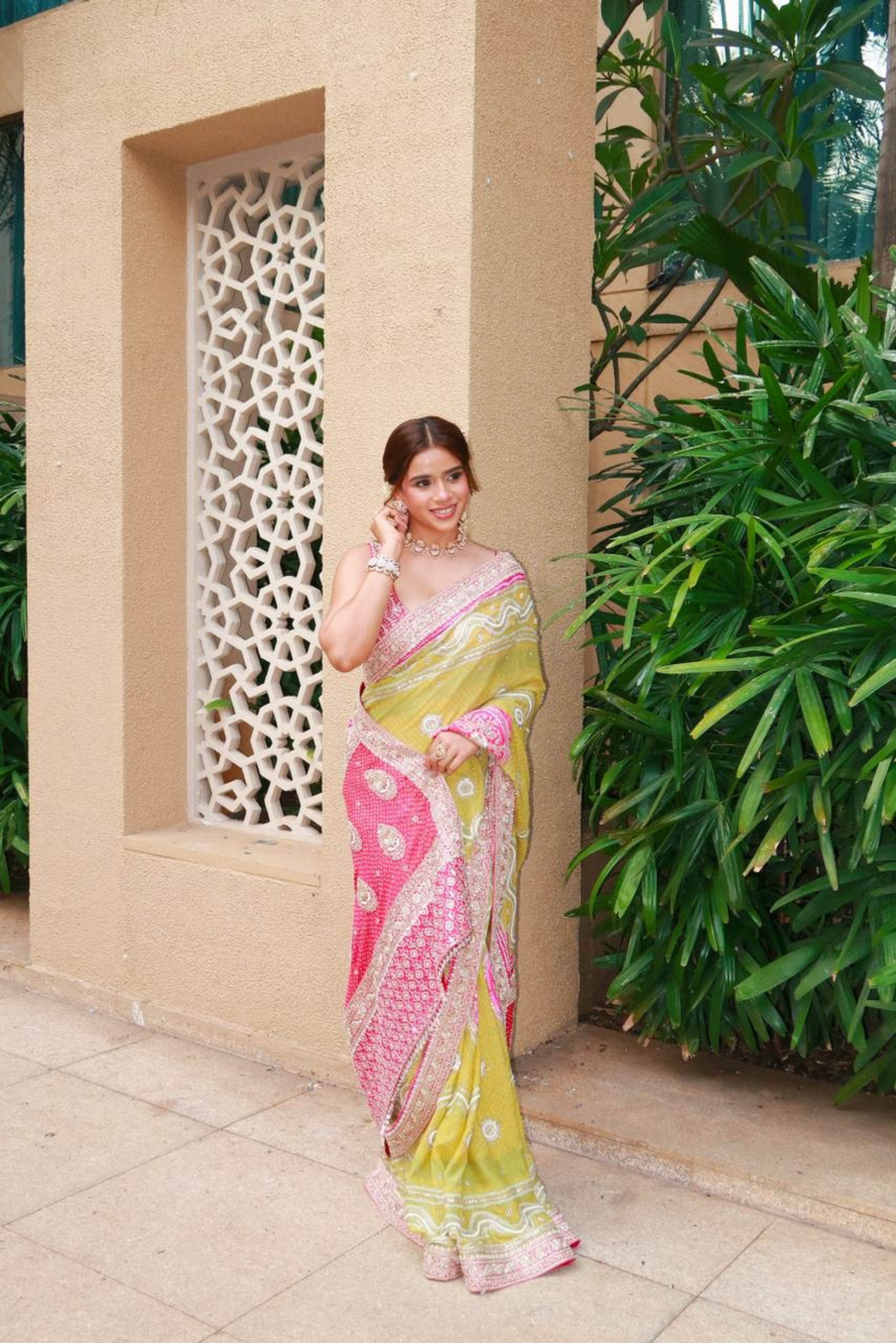 RIYA BHANSALI IN GREEN & PINK GEORGETTE SAREE SET