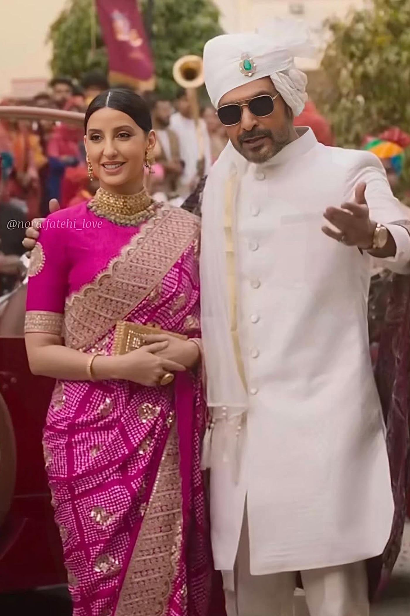 FUSCHIA PINK GAJJI SILK BANDHANI SAREE SET