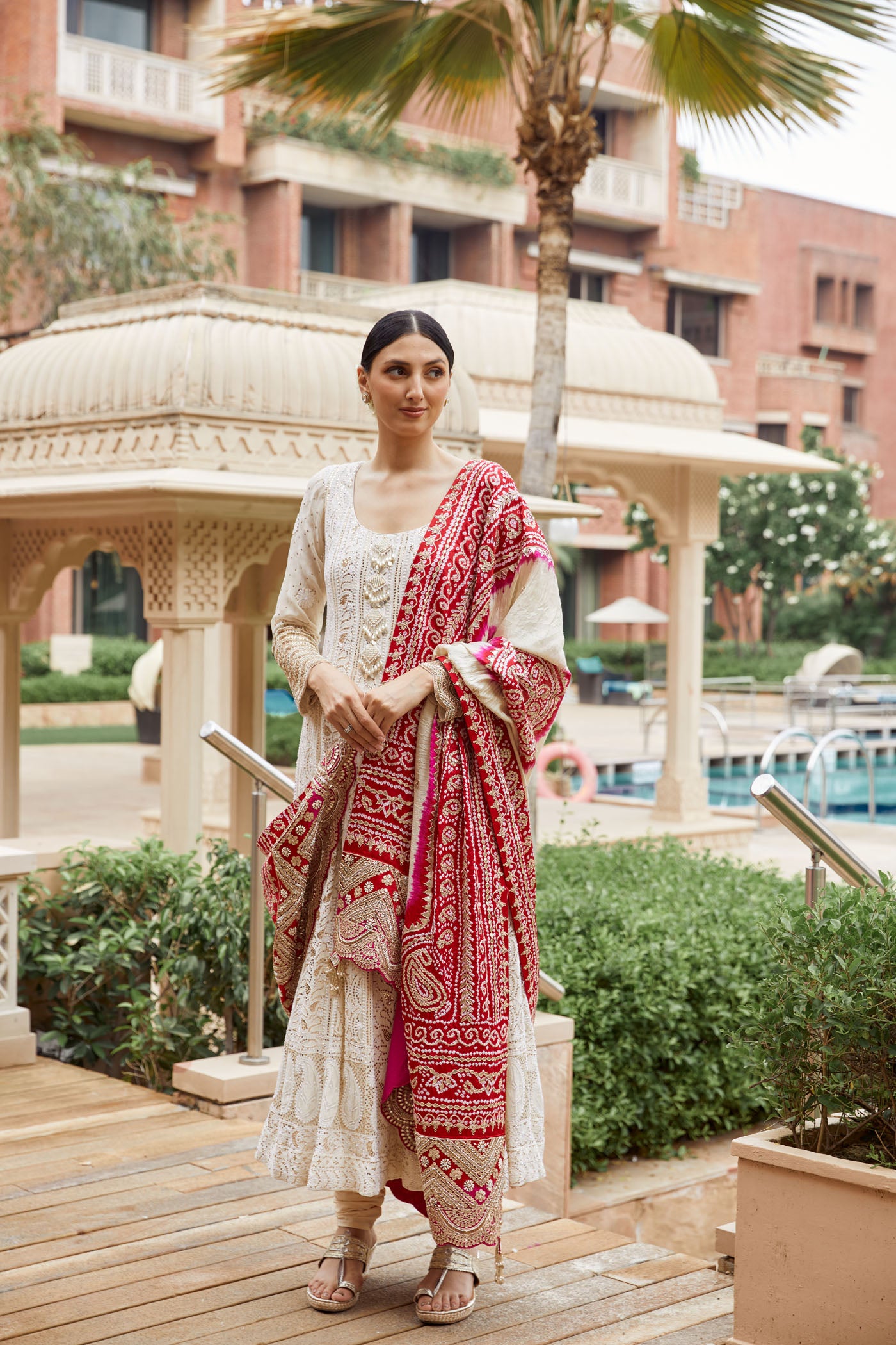 Ivory chikankari set